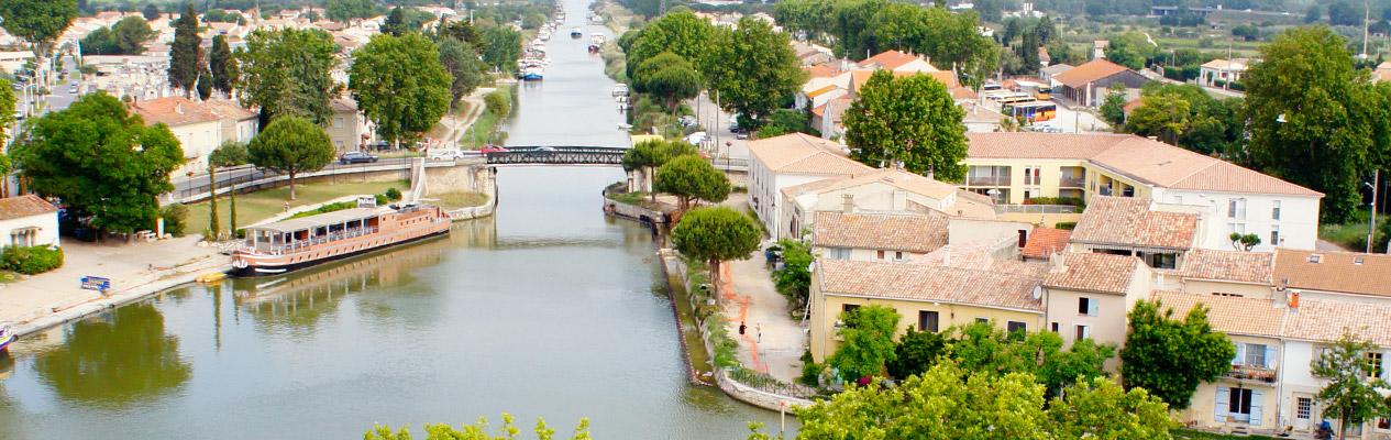 CRUCEROS LE BOAT ALQUILER BARCOS CRUCEROS FAMILIA CRUCEROS AMIGOS CHARTER CAMARGA FRANCESA CANAL DU MIDI